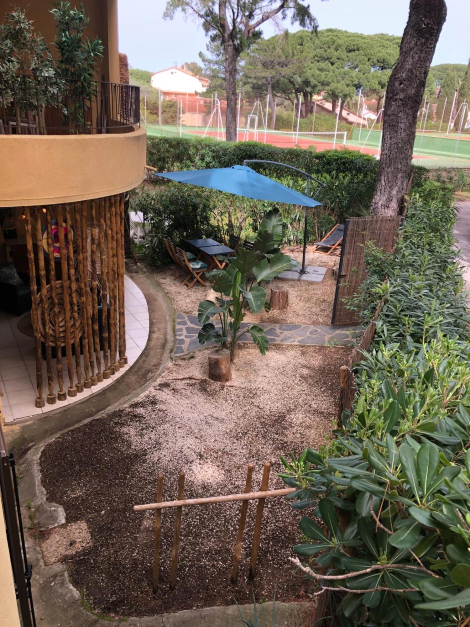 Appartement Rez De Jardin Cavalaire-sur-Mer Exteriör bild